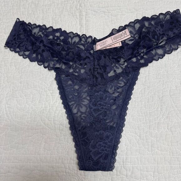 NWT Victoria’s Secret floral lace thong panty, XXL, dark dusty purple - Picture 1 of 3